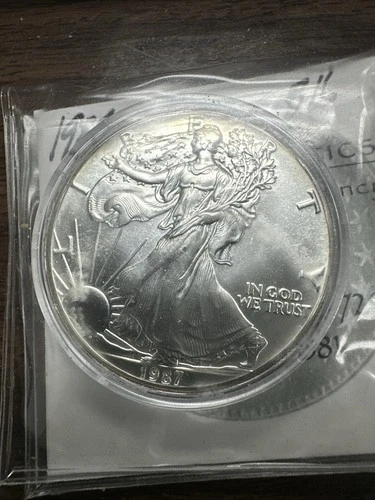 1987  AMERICAN SILVER EAGLE  1  OZ.  PURE FINE SILVER  .999 Bullion Coin