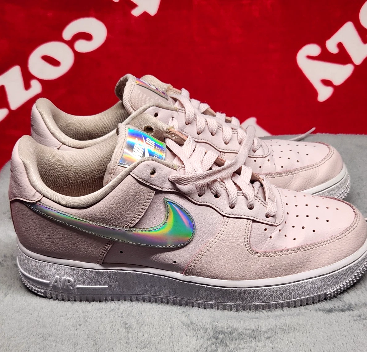 Preços baixos em Nike Air Force 1 Low Iridescent Swoosh W | eBay
