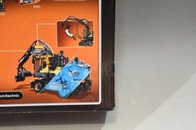 LEGO TECHNIC: Volvo EW160E 42053 New Sealed