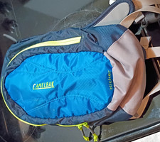 CamelBak Kicker Youth 1.5L Hydration Backpack...