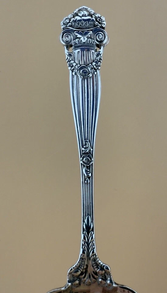 Georgian by Towle Plata Esterlina Galleta/Berry Cuchara Servidor Shell Bowl 8.25" Foto 3 de 4