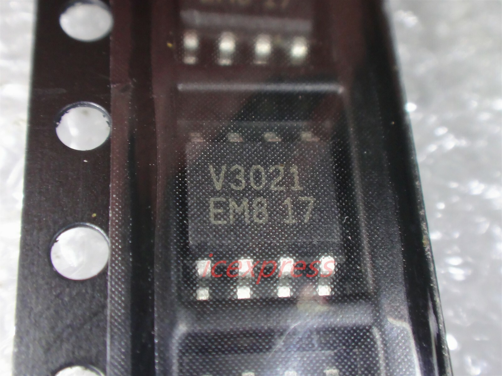 10PCS V3021 SOP-8