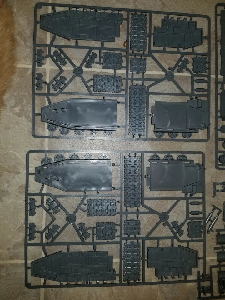 Guardia Imperial Baneblade Second Baneblade leer descripción - Warhammer 40K Bits Foto 2 de 3