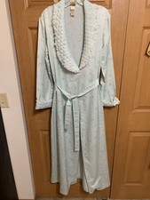 Barbizon NOS Vtg Lounge Wear Quilted Collar Soft Blue Front Tie Robe