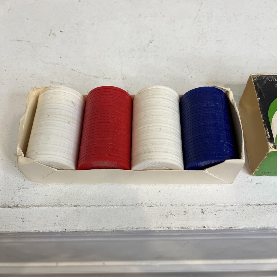 Vintage Box 'Official' Hoyle Poker Chips 100 Plastic *Stancraft1031