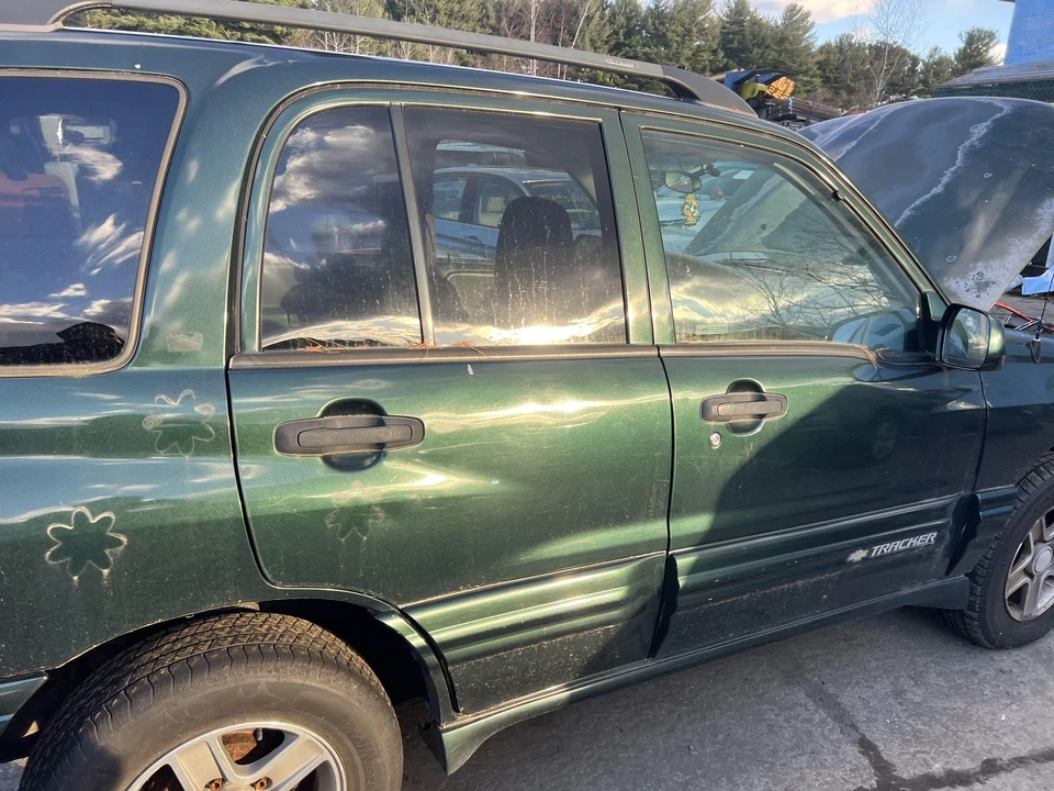 Rear Axle Assy. CHEVY GEO TRACKER 00 01 02 03 04 120k miles - Image 3 of 4