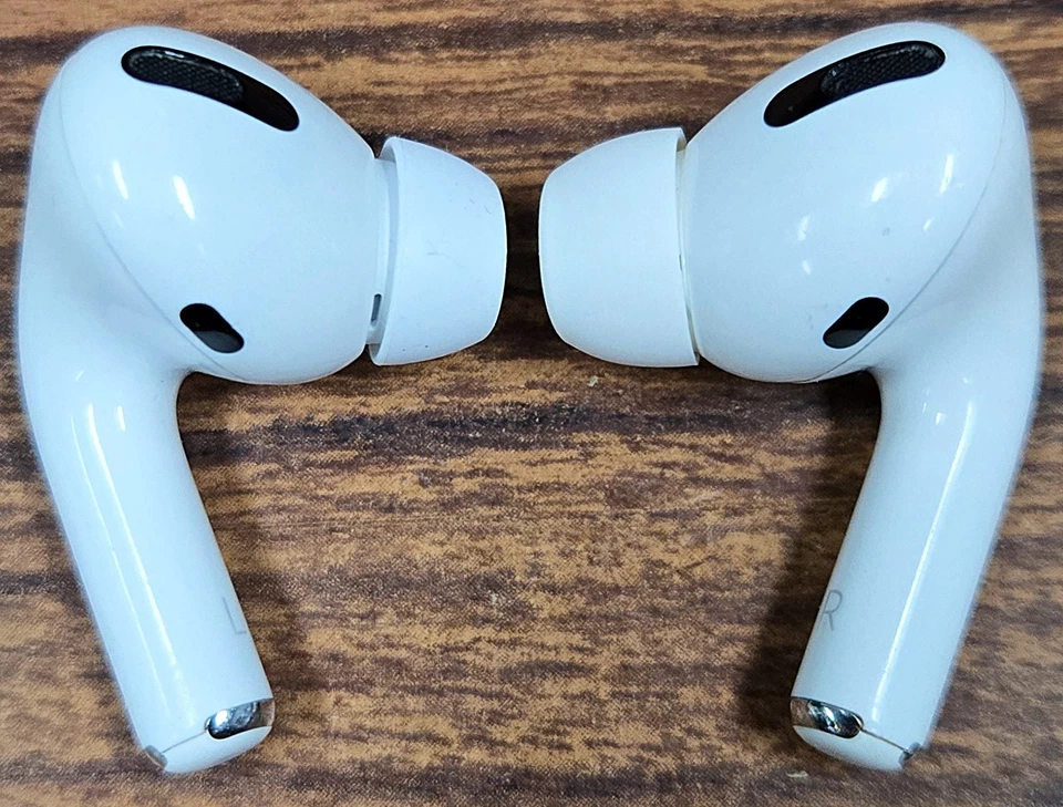 Apple AirPods 1 1a generazione Bluetooth con Custodia di Ricarica Wireless A2083 Bianco - Immagine 2 di 4