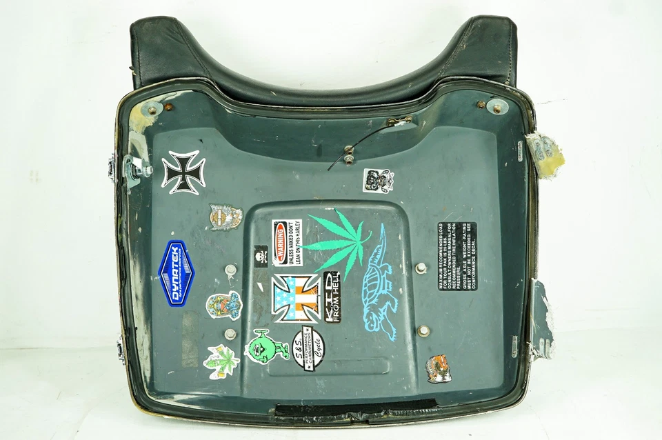 Respaldo de pasajero Harley Electra Classic Touring 90 con cubierta de tapa Tourpak 1348 Foto 3 de 4