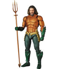 Medicom MAFEX No.095 Aquaman Gold Green Suit Action Figure