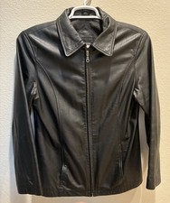Women's vintage Leather Jacket Size 8/10 Beautiful black jacket.