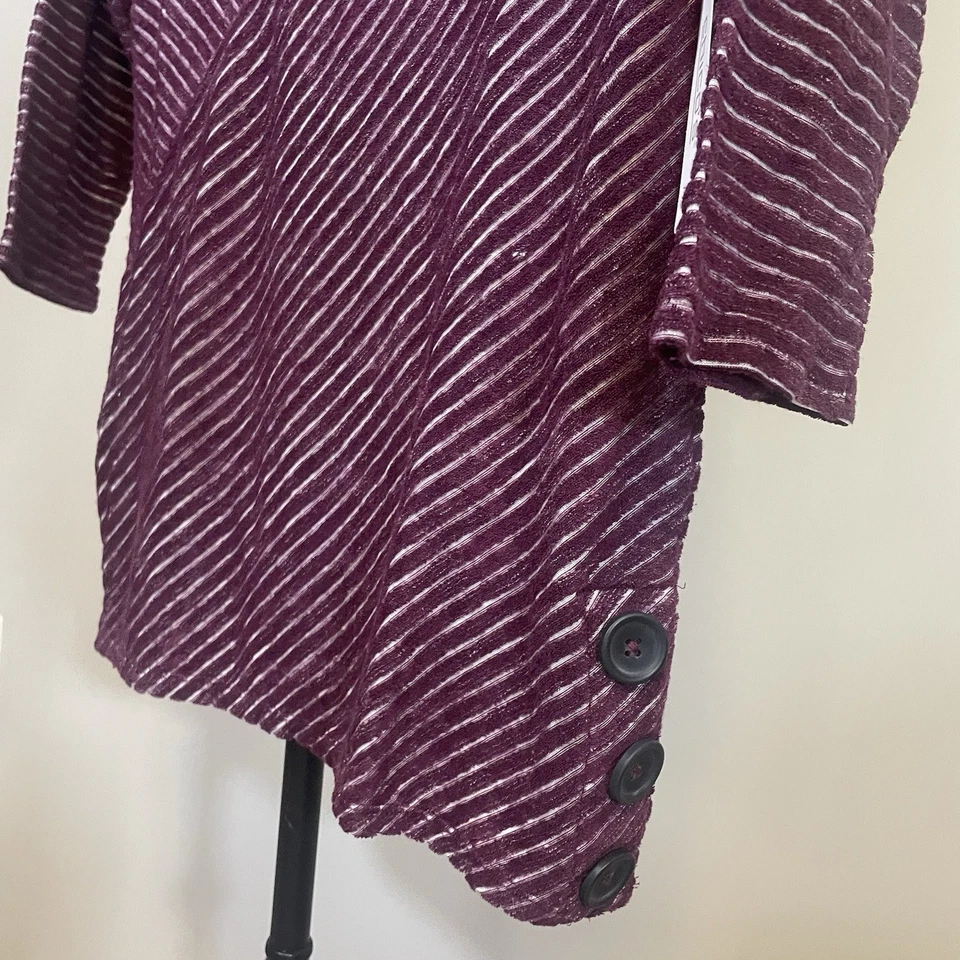 Chico's Sz 0 (Small / US 4) Angled Lines Ribbed Spliced Boat Tunic Top NWT - Image 2 of 4