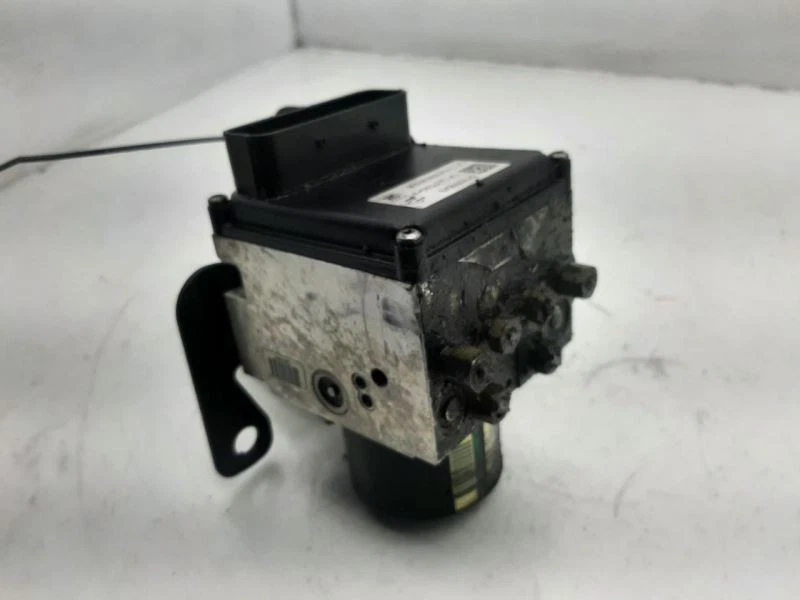 Антиблокировочная тормозная деталь в сборе тормоза ABS JL9 вариант JL4 08-11 Cadillac DTS 15924821 - Изображение 4 из 4