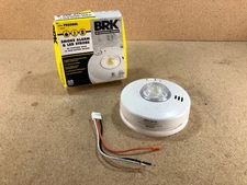First Alert BRK 7020BSL Photoelectric Smoke Alarm Strobe Light commercial Grade 