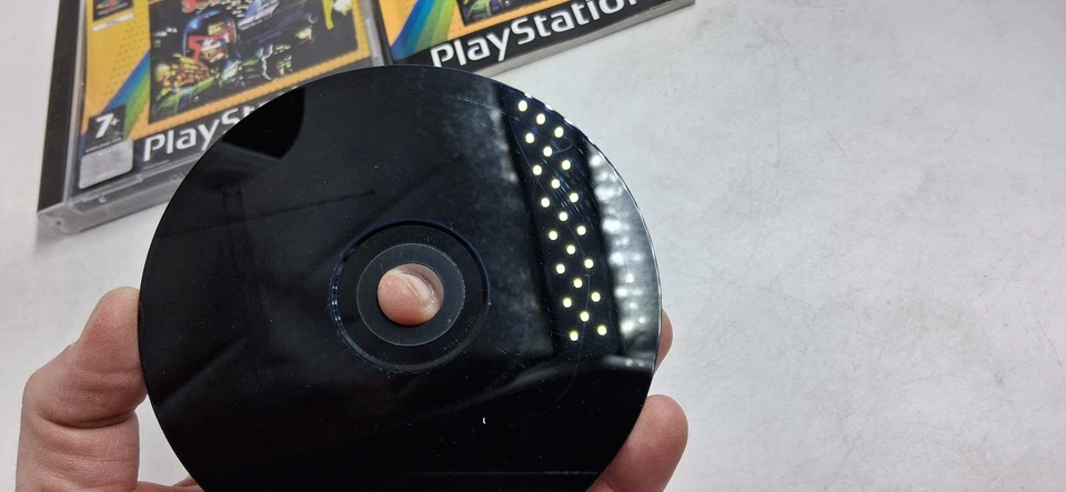 Judge Dredd PS1 / Sony PlayStation / Version Pal. Fr. / Jeu Complet !, photo 2 sur 5