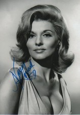 Nancy Kovack Autogramm signed 20x30 cm Bild s/w