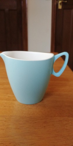 Vintage 60er Jahre Gaydon Melmex Krug in hellblau/weiß innen 3,5 cm hoch