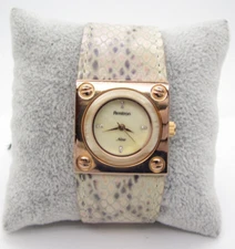 Women's Armitron Quartz WR Analog 30mm Dial Causal Round Watch (E653)