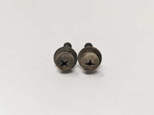 85 Suzuki LT230GE GE Quadrunner Gearshift Shift Indicator Switch Mounting Screws - Picture 4 of 4