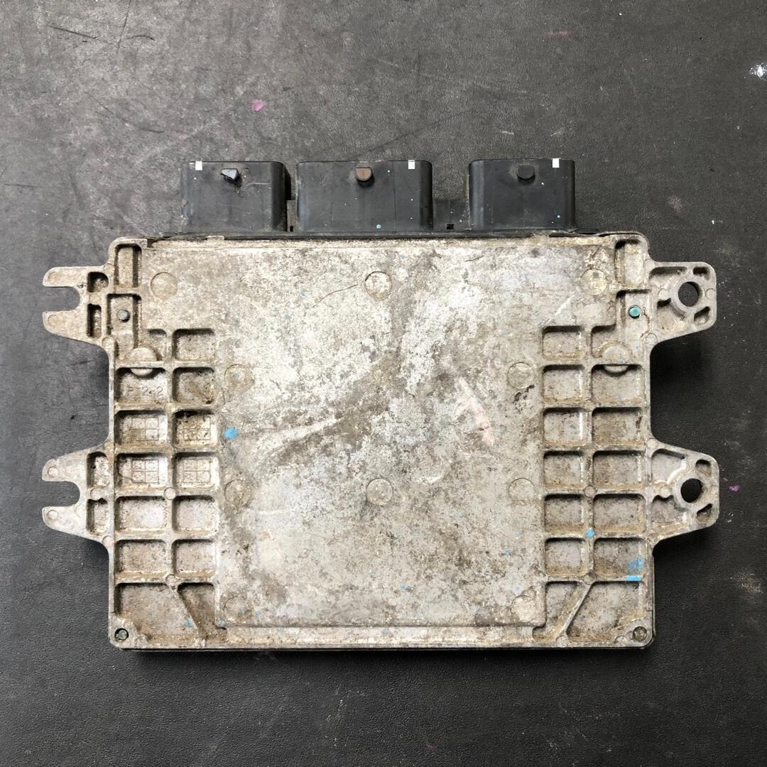 NISSAN AD WINGROAD Engine Control Unit ECU HR16 ZE A56-D69