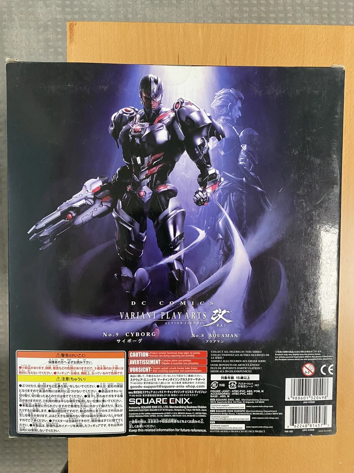 Boneco de ação DC Comics VARIANT PLAY ARTS Kai Cyborg - Imagem 3 de 4