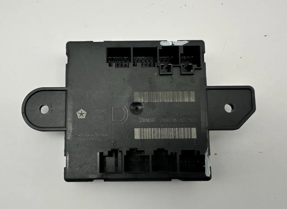 Unidad de módulo de control de puerta de pasajero delantero derecho Chrysler Town & Country OEM 07-20 Foto 2 de 4
