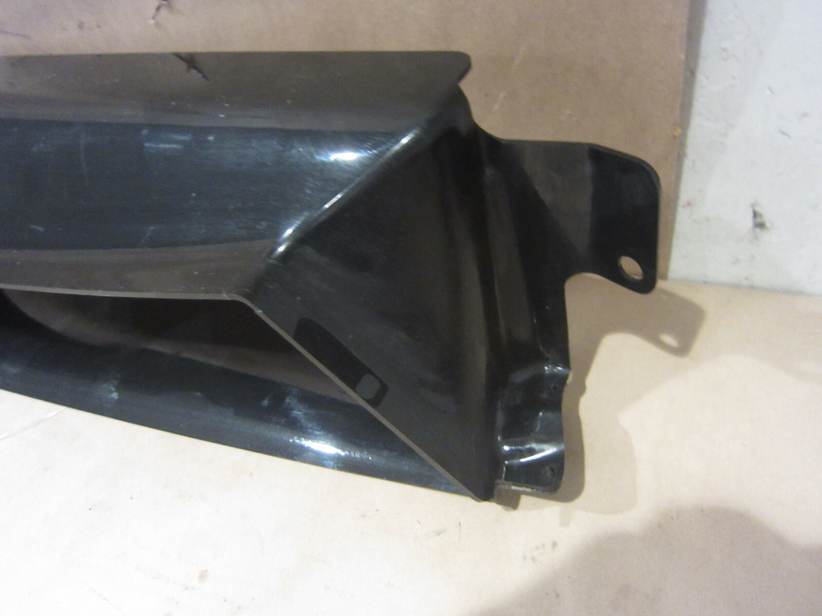 Lamborghini Gallardo - LH Conveyor For Oil Cooler- P/N 400317025A