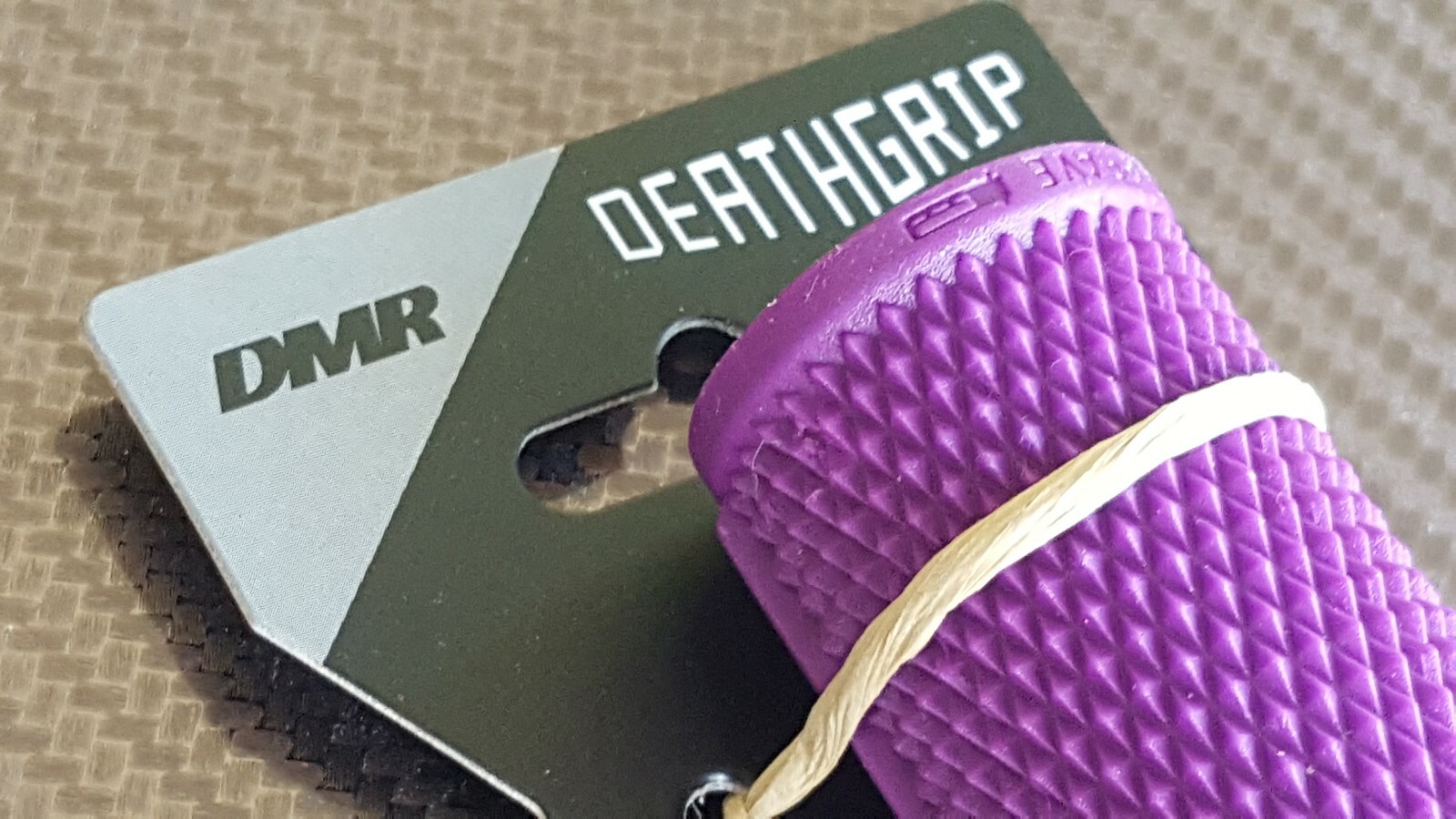 DMR BRENDOG DeathGrip Grips (PAIR) MTB BMX Bike Death Grip (Thick