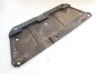 Cache de protection sous moteur