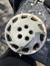 1997-1999 Toyota Camry Hubcap Hub Cap Wheel Cover Silver Genuine Oem Part Used 1997-1999 Toyota Camry Hubcap Hub Cap Wheel Cover Silver Genuine Oem Part Used