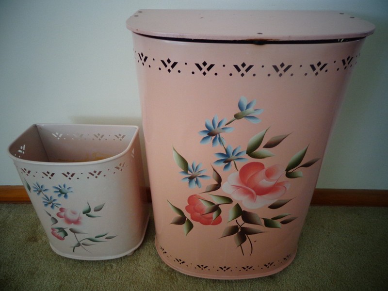 Detecto Vintage Pink Metal Laundry Hamper with Lid and Waste Basket Can