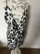 Boohoo Ladies Wrap Dress Size 14