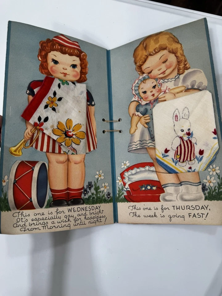 1950’s Dinkety Docket Lenços Livro Infantil Hanky a Day 7 Lenços Dentro - Imagem 3 de 4