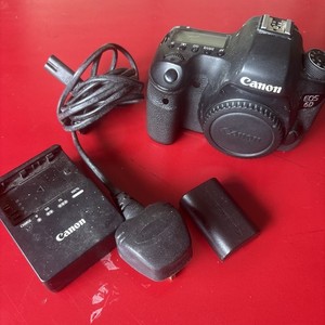 Canon EOS 6D 20.2MP Digital Camera Body Only - Black
