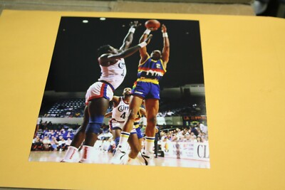 DENVER NUGGETS ALEX ENGLISH UNSIGNED 8X10 PHOTO HOF 1997 ACTION POSE