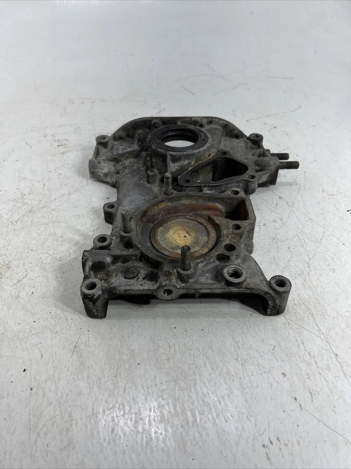 Cubierta de distribución del motor 1976 Mazda b1600 Foto 4 de 4