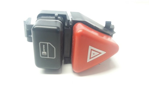 Mercedes- Benz A-Klasė (W168) 2000 Warnblinkschalter A1688201210 GUST11641