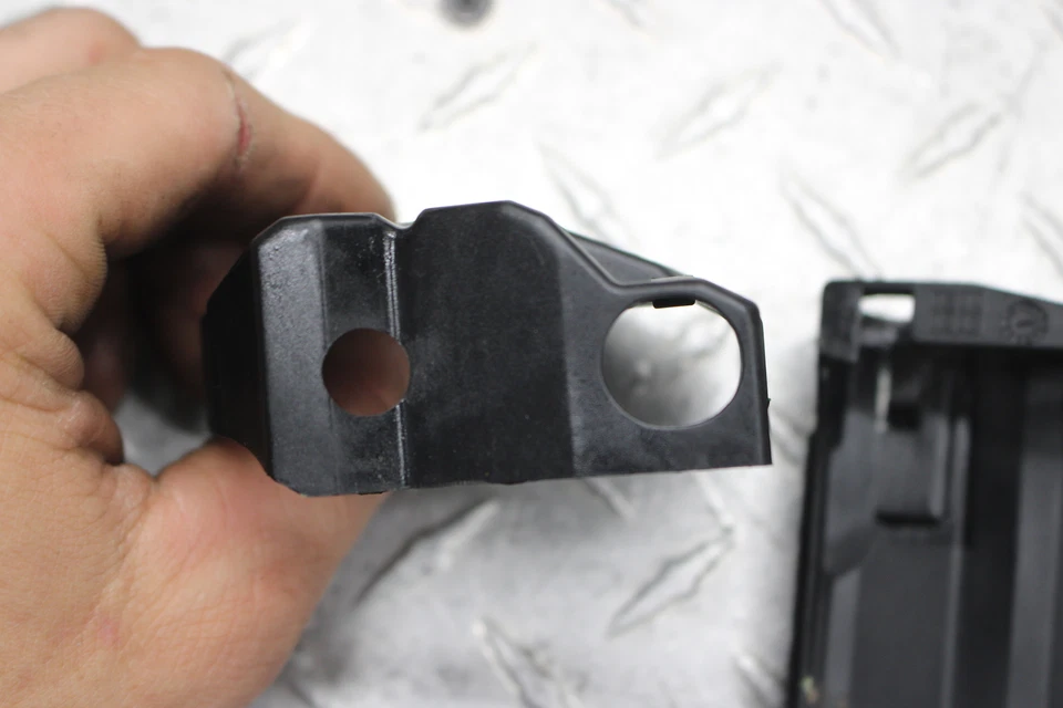 2012 宝马 R1200GS ABS 左/右旋转车身带燃料软管 — 第 4/4 张图片