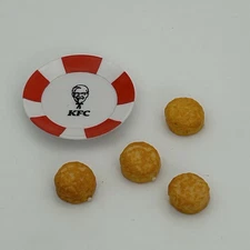 Zuru Mini Brands KFC, Plate of 4 Biscuits, Ultra Rare