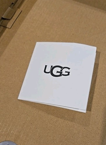 UGG Little Kids Size 12, New In Box, Black, Chelham Weather, Zipper Closure - Picture 6 of 7