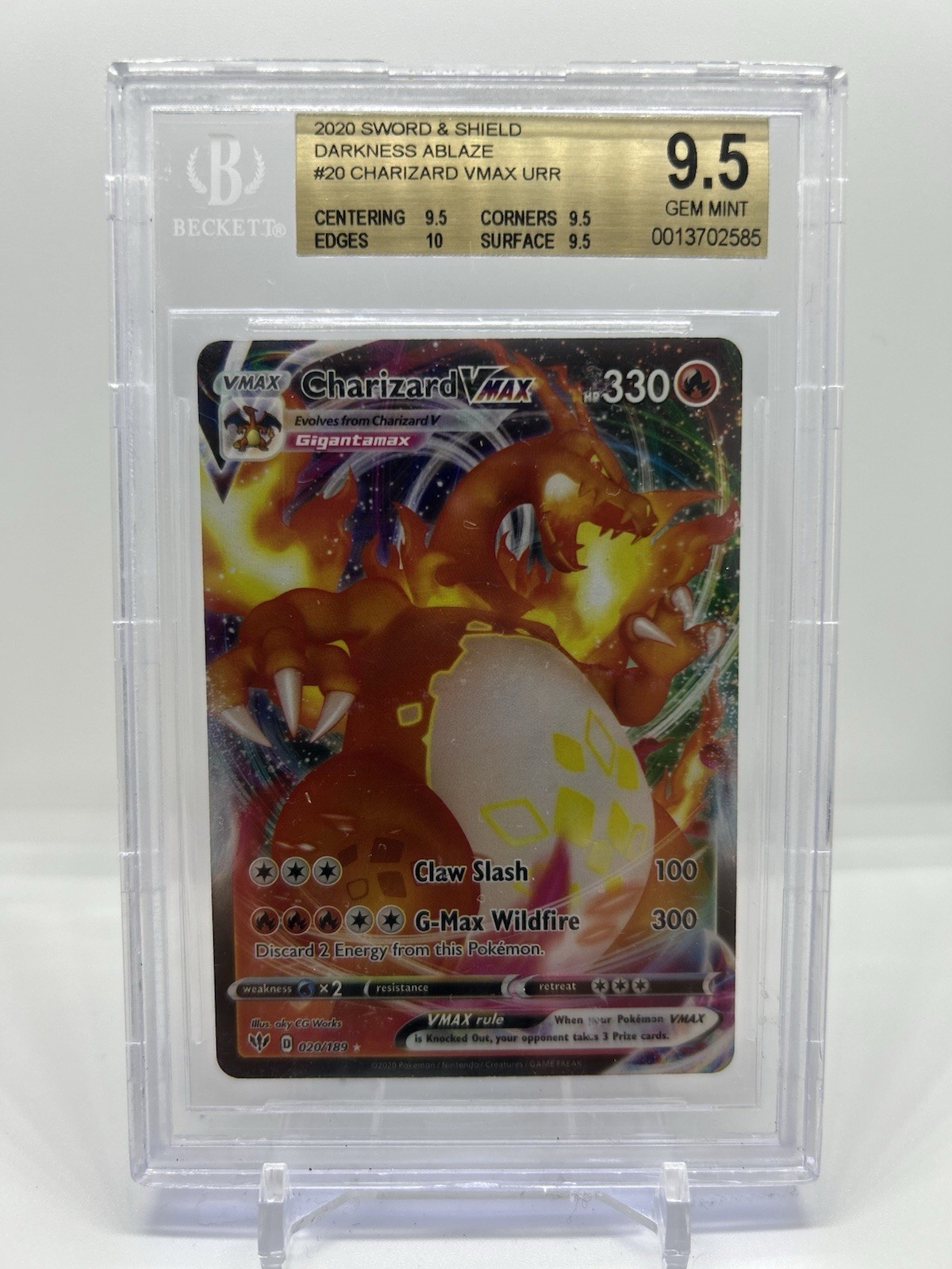 Charizard VMAX 020/189 Swsh03: Darkness Ablaze Holo Beckett BGS 9.5 Gem Mint