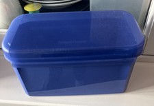 Tupperware Bellevue 2,6L Blau Lila Klappbox Naschkatze Vorrat