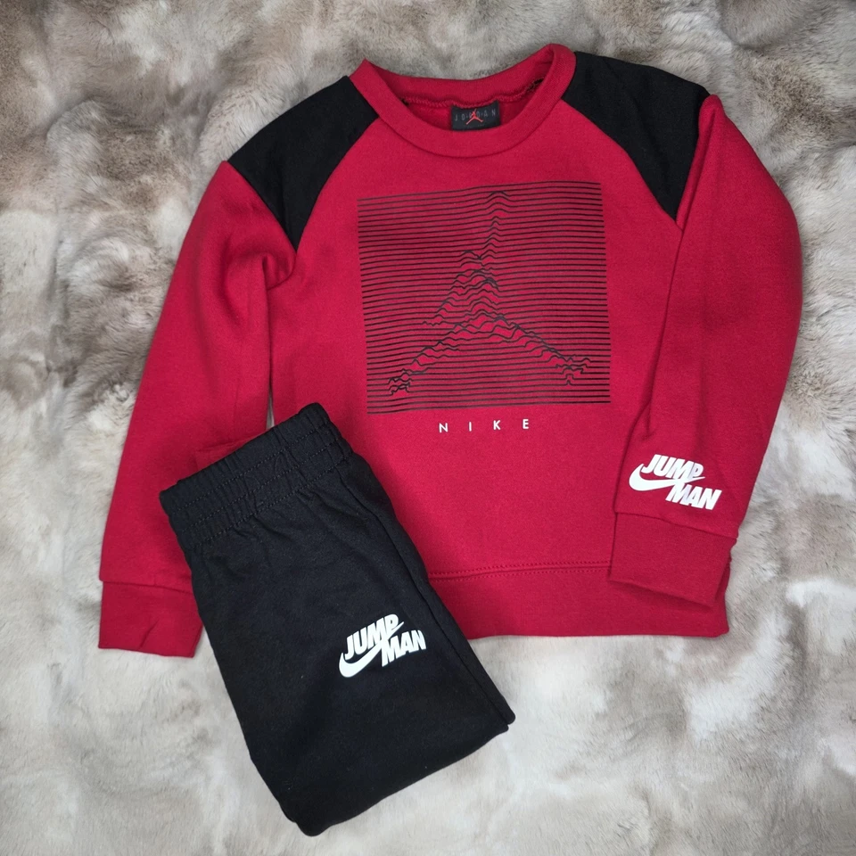 Felpa e jogger Nike Air Jordan in pile set 2 pezzi rosso/nero taglia 3T ragazzo nuova con etichette - Immagine 2 di 4