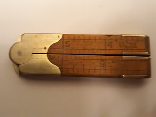 VINTAGE STANLEY No. 32 WOOD & BRASS FOLDING 12” CALIPER RULER SWEETHEART 1920 35