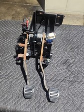 2005-2009 Oem Ford Mustang Manual Brake And Clutch Pedals