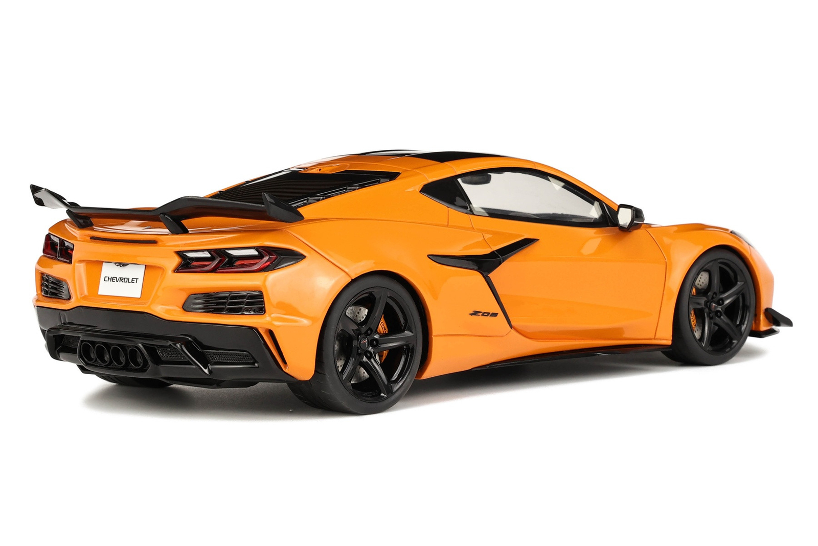Chevrolet Corvette C8 Z06 Coupe Orange GT Spirit 1/18 Preorder