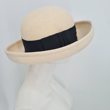 Vintage BETMAR Hat Rolled Brim Bucket Fedora Cream w/ Black Bow