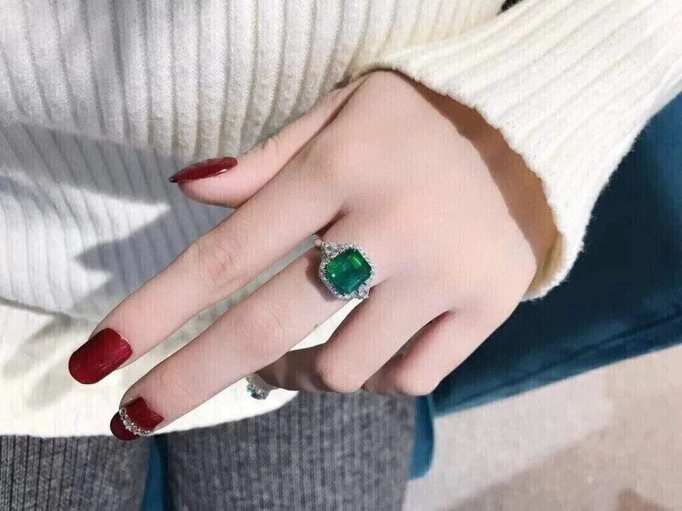 Anillo halo nupcial certificado 3,80 quilates esmeralda natural y diamante oro blanco sólido 14 k Foto 3 de 4