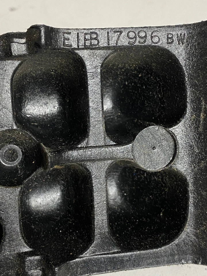 NOS 81,2,3,4,5?FORD ESCORT BUMPER GUARD,MERCURY LYNX,RH,LH,PASSENGER,DRIVER SIDE - Image 2 of 4