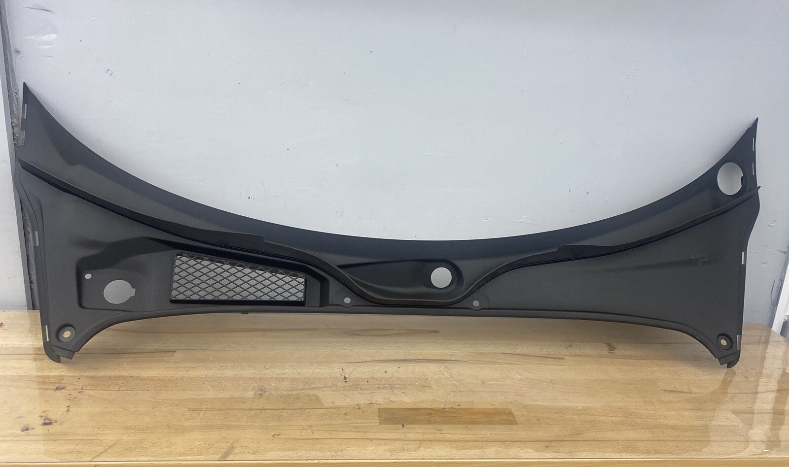 AUDI R8 V10 2017-2021 PLUS OEM WIPER COWL SURROUND TRIM PLASTIC PANEL 4S1819401