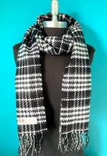 New Winter Warm Soft 100% CASHMERE Scarf Houndstooth Black White Made in England